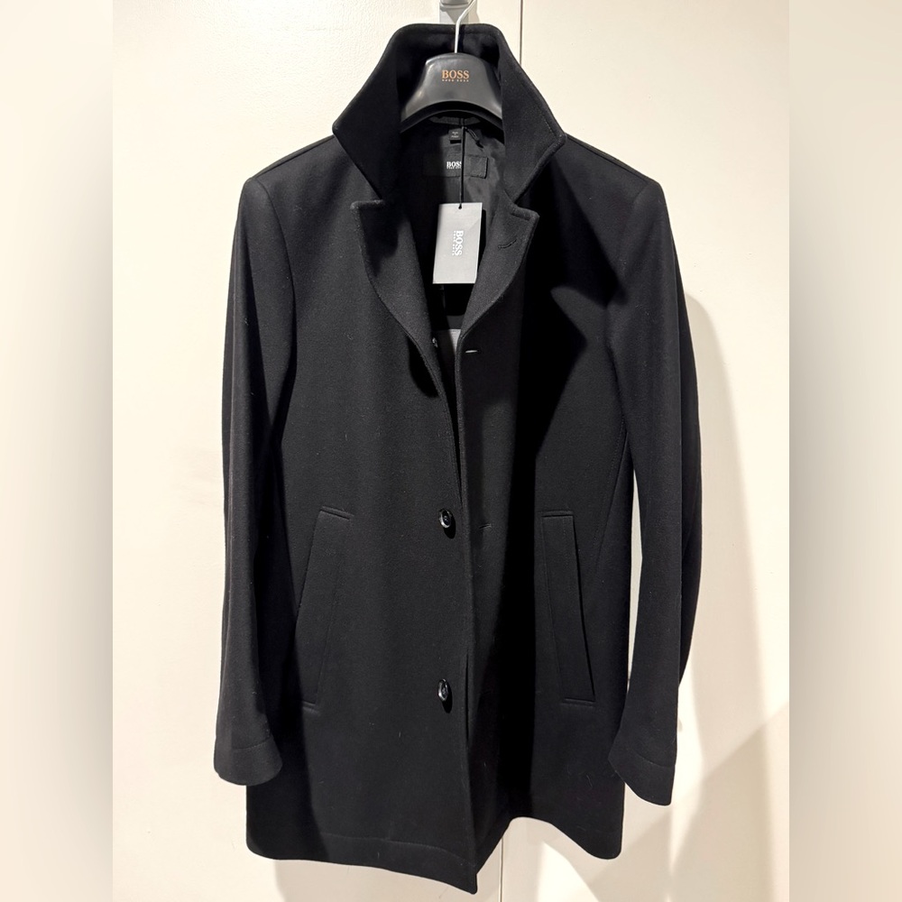 Hugo Boss Dais2 Wool Blend Coat in Black, 36R